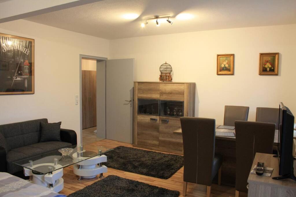 Top Messe Ferienwohnung 81Qm Есен Екстериор снимка