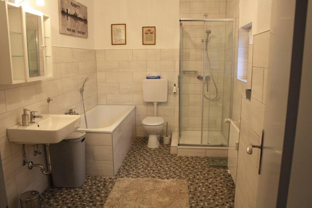 Top Messe Ferienwohnung 81Qm Есен Екстериор снимка