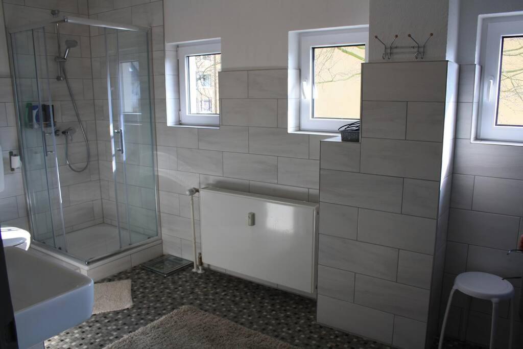 Top Messe Ferienwohnung 81Qm Есен Екстериор снимка