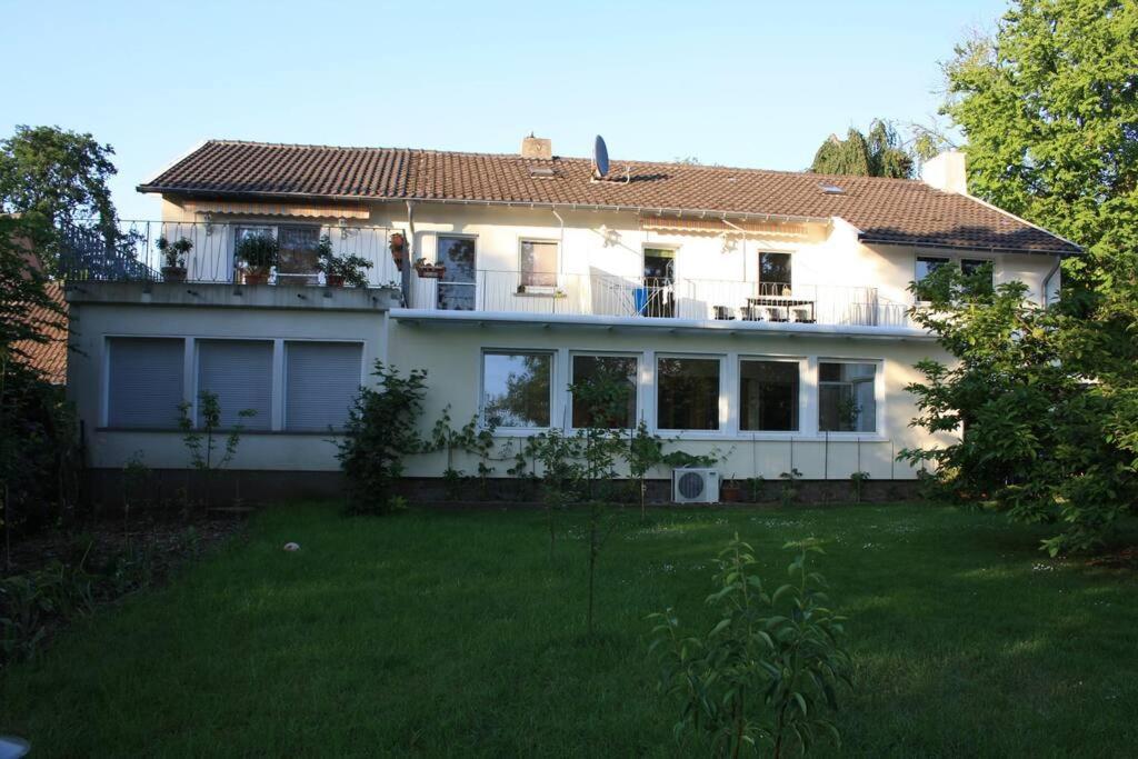 Top Messe Ferienwohnung 81Qm Есен Екстериор снимка
